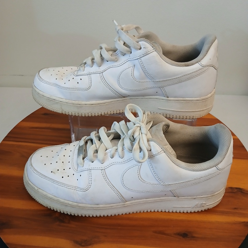 Nike Air Force 1 07 Women 11.5 Triple White Casual Shoes Sneakers CW2288-111